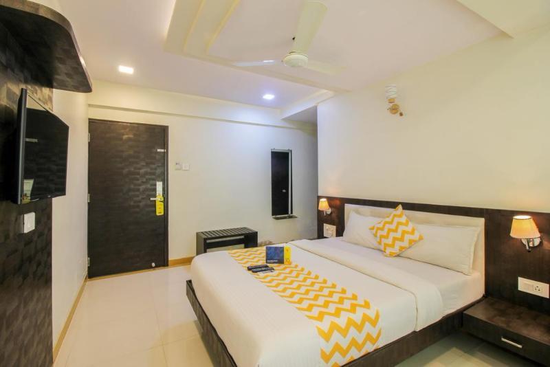 Fabexpress Time Square Hotell Thane Exteriör bild