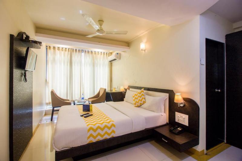 Fabexpress Time Square Hotell Thane Exteriör bild