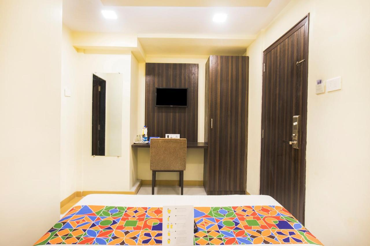 Fabexpress Time Square Hotell Thane Exteriör bild