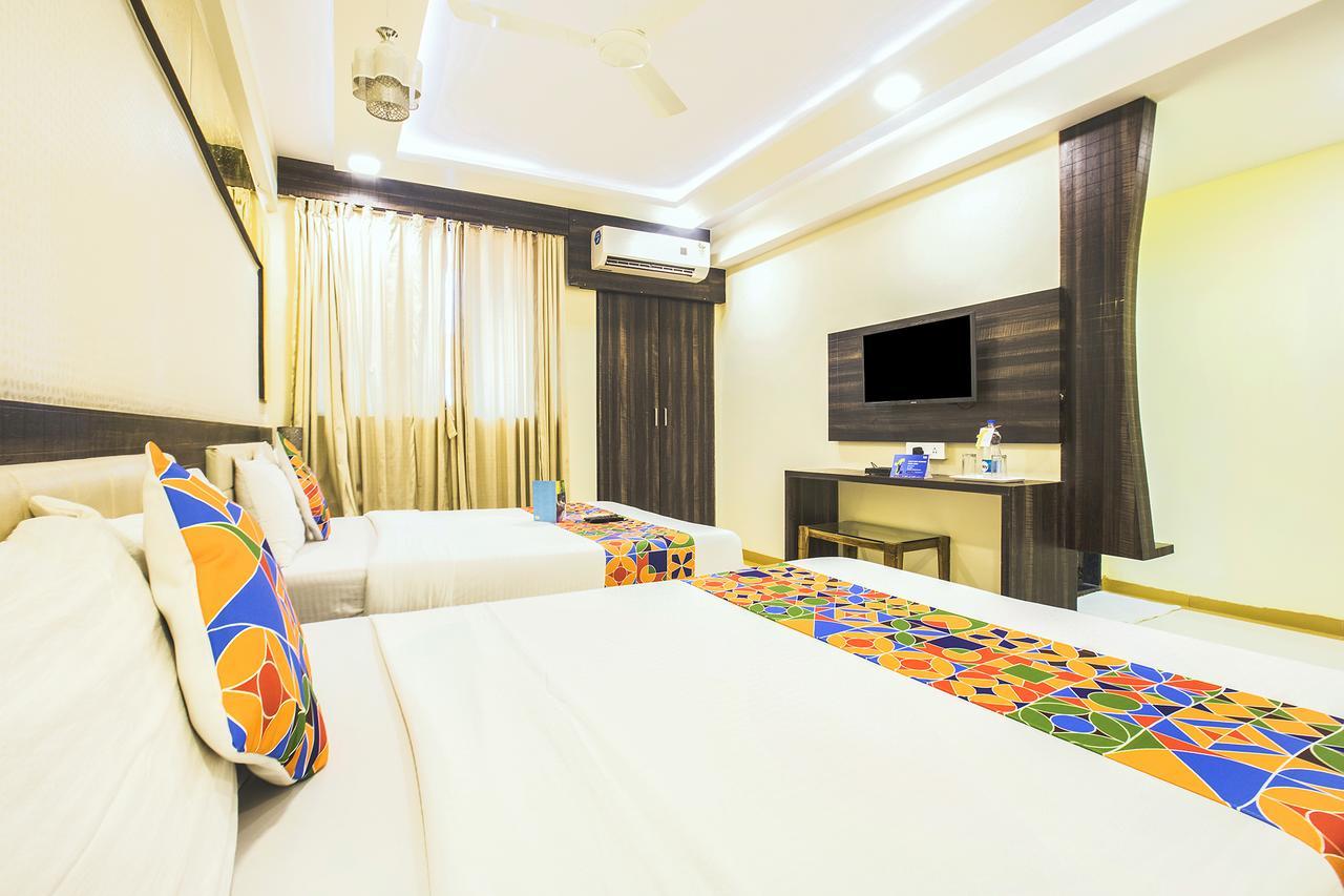 Fabexpress Time Square Hotell Thane Exteriör bild