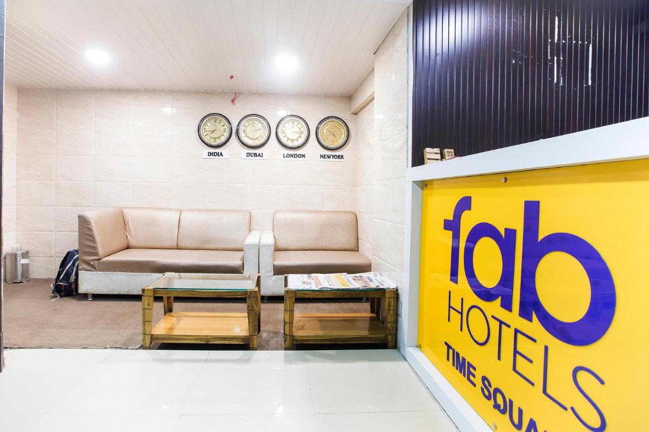 Fabexpress Time Square Hotell Thane Exteriör bild