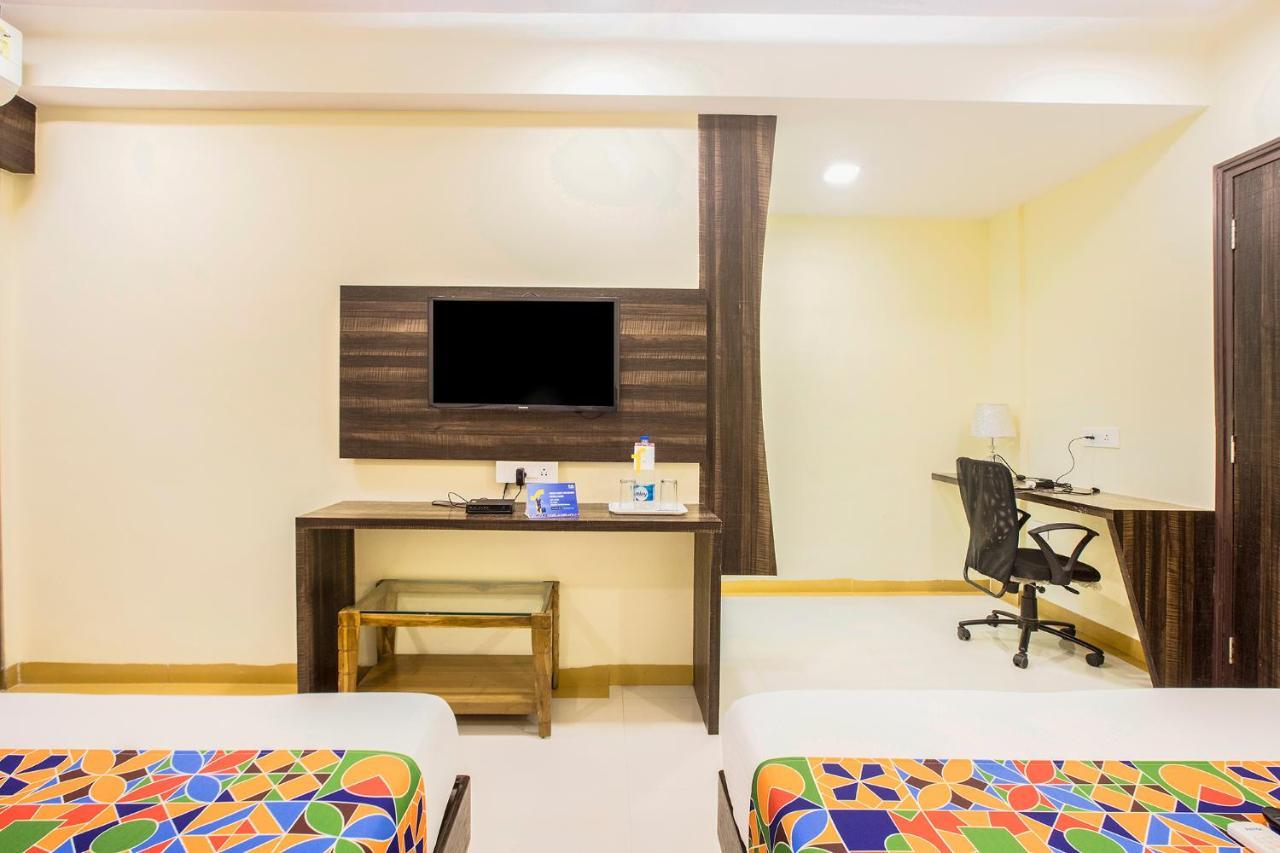 Fabexpress Time Square Hotell Thane Exteriör bild