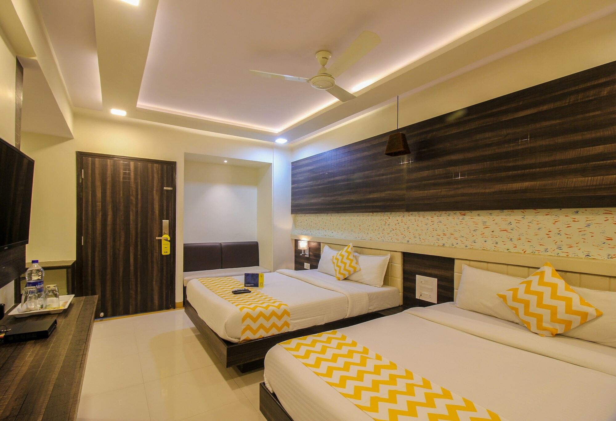 Fabexpress Time Square Hotell Thane Exteriör bild